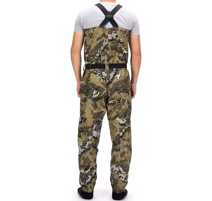 Bassdash® Veil Camo – Waders Professionali Traspiranti a Salopette (Stocking Foot)