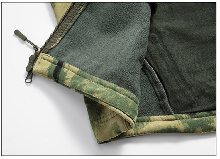 Giacca Tattica Softshell Combat con Cappuccio – Serie All-Weather Tactical